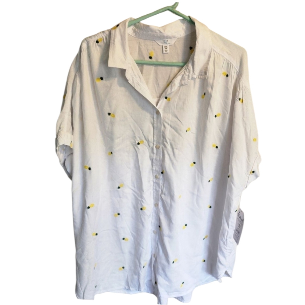 Time and Tru L Woman's White Top Xxxl. NWT